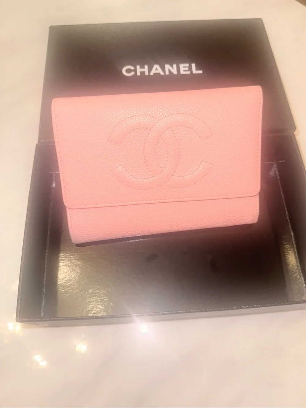CHANEL Light Pink Caviar Leather CC Logo Wallet